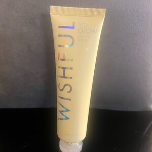 HUDA BEAUTY Wishful Yo Glow Enzyme Scrub - Cream